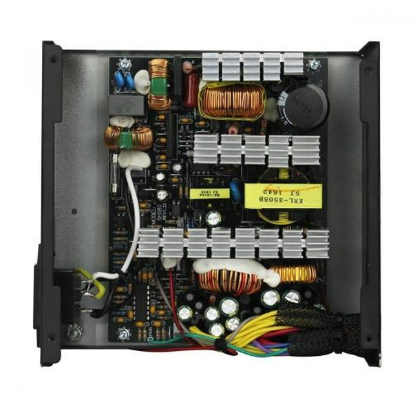 Блок живлення 450 Вт, GameMax GP-450, Black, 80+ Bronze, Active PFC, 12 см, 2xMolex / 4xSATA / 1x6+2-pin / 1x4+4-pin / 1x20+4-pin, захист OVP / UVP / SIP / OCP / OLP / OPP / SCP - 3