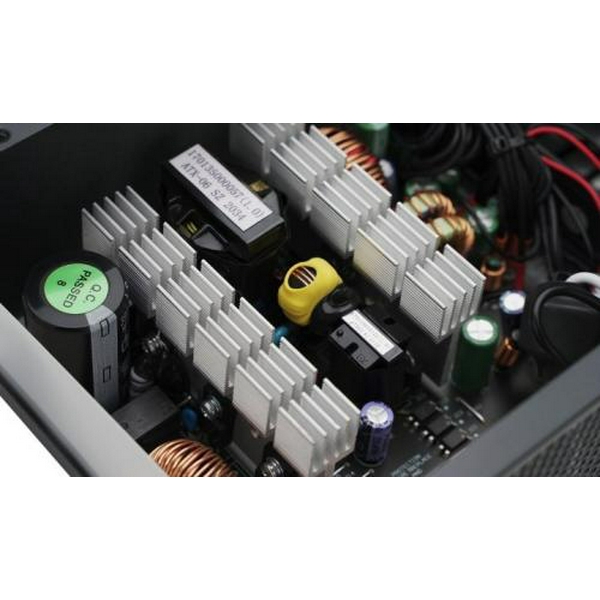Блок живлення 750 Вт, Deepcool PF750, Black, 80+ Standard, Active PFC, 12 см, 2xMolex / 6xSATA / 4x6+2-pin / 2x4+4-pin / 20+4-pin, захист: OPP/OVP/SCP/UVP, ATX12V V2.4 (R-PF750D-HA0B-EU) - 7