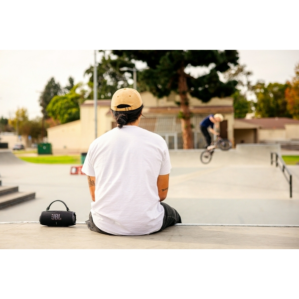 Колонка портативна 2.0 JBL Charge 6, Black, 45 Вт (30Вт + 15Вт), Bluetooth 5.1, IP67, технологія "PartyBoost", USB Type-C, акумулятор 4722 mAh (JBLCHARGE6BLK) - 9