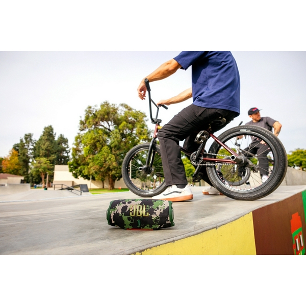 Колонка портативна 2.0 JBL Charge 6, Squad, 45 Вт (30Вт + 15Вт), Bluetooth 5.1, IP67, технологія "PartyBoost", USB Type-C, акумулятор 4722 mAh (JBLCHARGE6SQUAD) - 9