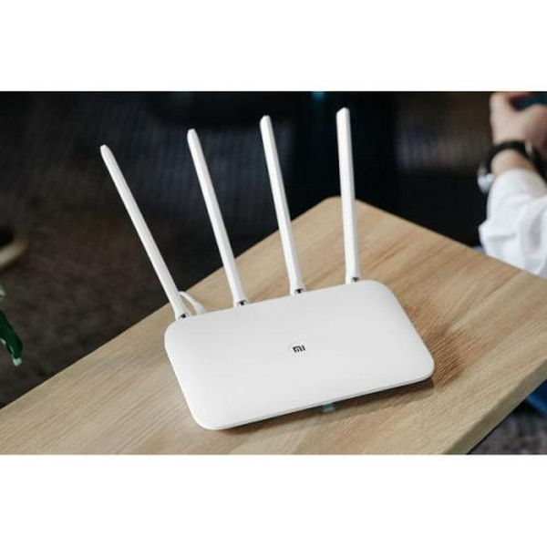 Роутер Xiaomi Mi WiFi Router 4C Global, Wi-Fi 802.11a/b/g/n, до 867 Mb/s, 2.4Gh, 2 LAN 10/100 Mb/s, RJ45 10/100Mb/s , 4 зовнішніх антен - 5